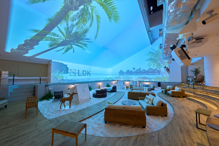 商業施設 一棟リノベーション