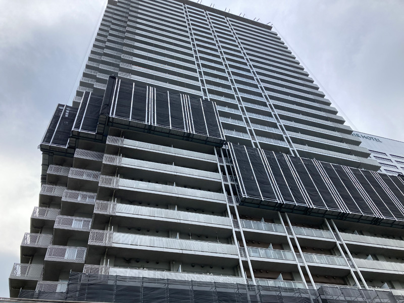 1号棟　連結式ゴンドラ　3層式